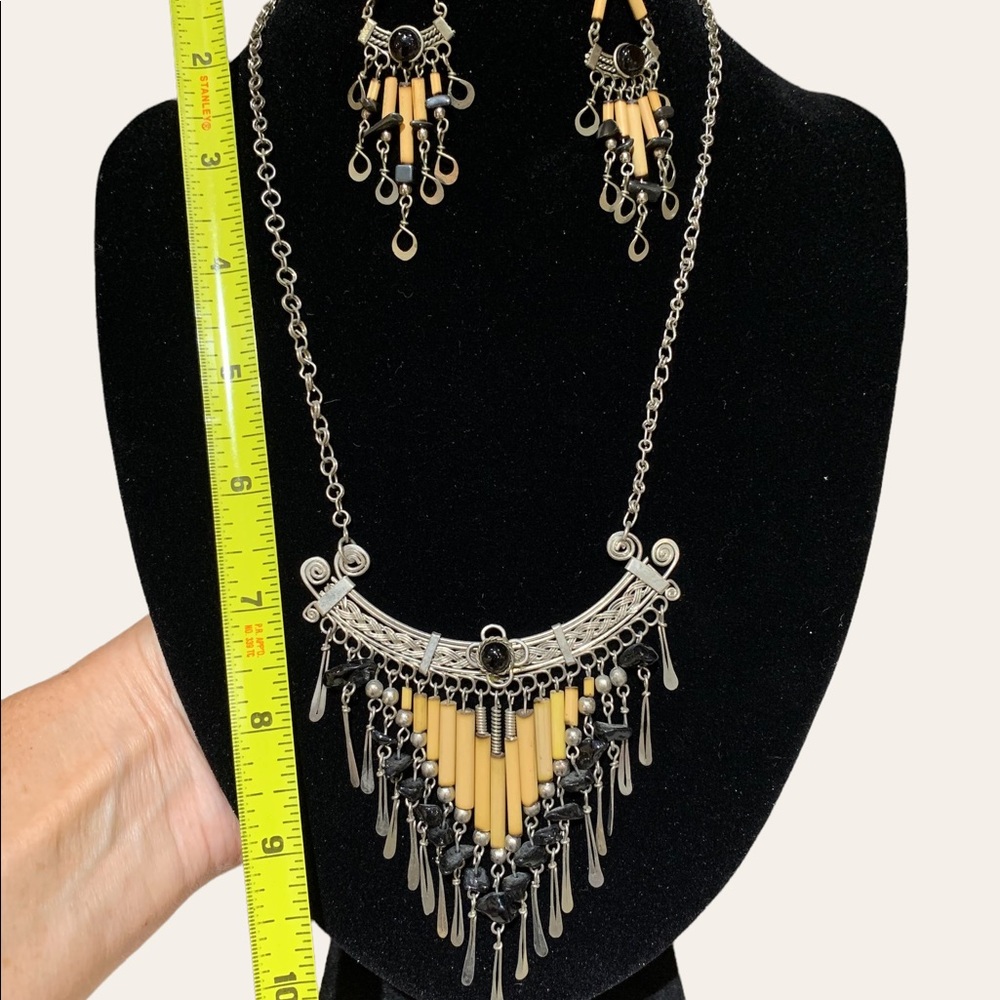 Handcrafted South American wood and metal necklace and earring set GORGEOUS! - Picture 5 of 5